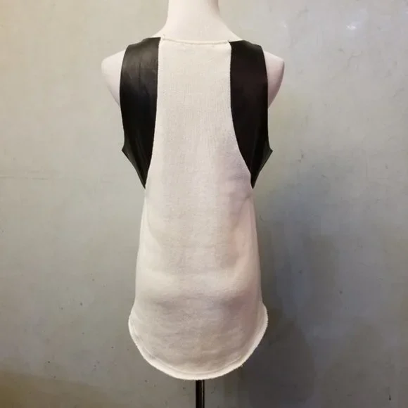 Townsen 100% Lamb leather detail top women's size Medium (H7)